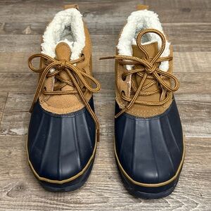 Bass Womens 7 Navy Blue Tan Hail Duck Boot Rubber Sole Leather